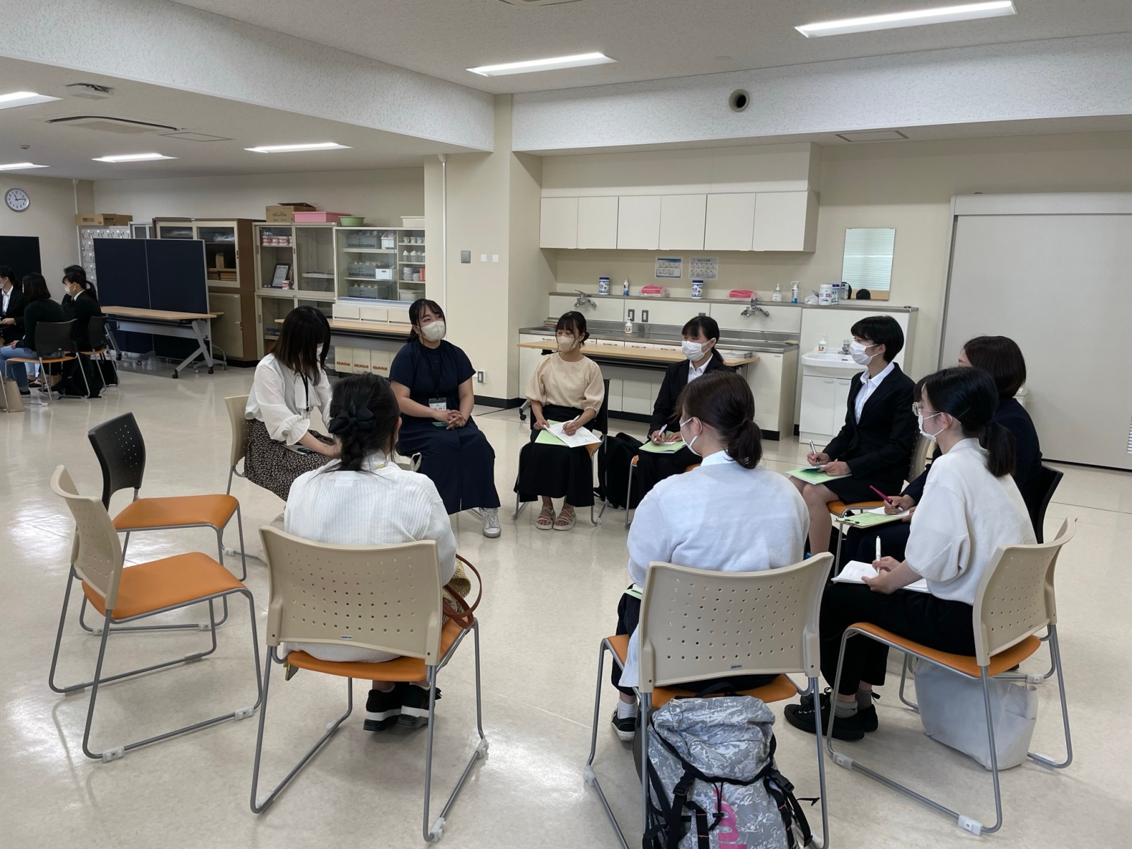 在校生との交流　公衆衛生看護学専攻の会場の様子