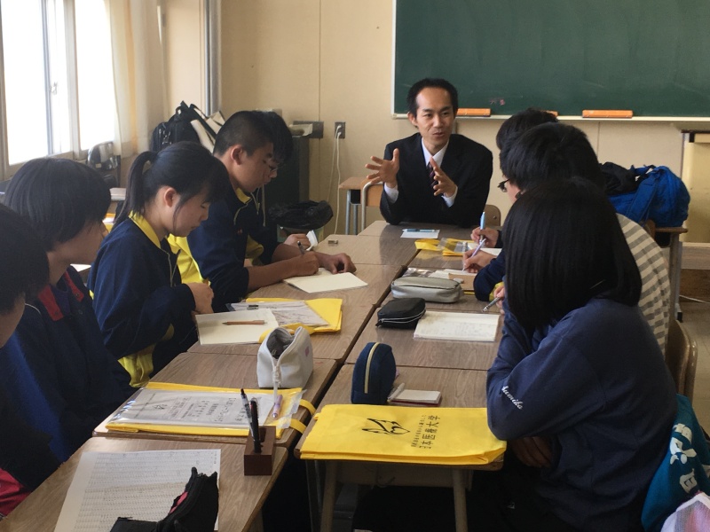 座談会のようす