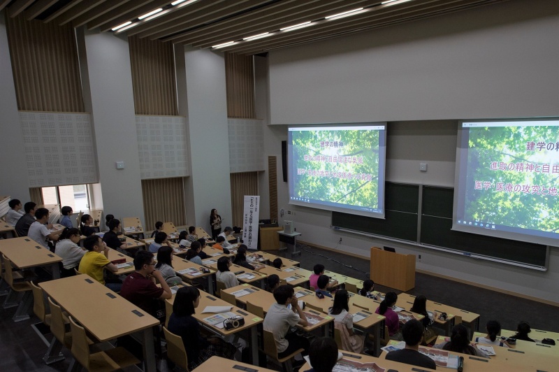 医学部紹介動画の様子の写真
