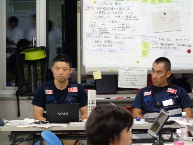 医療救護調整会議　副本部長の沢本先生と