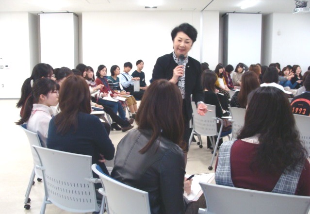 医療接遇特別講演会の様子