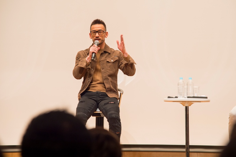 「中田英寿・生江史伸トークセッション　知る旅へ、毎日のしあわせへ」の様子