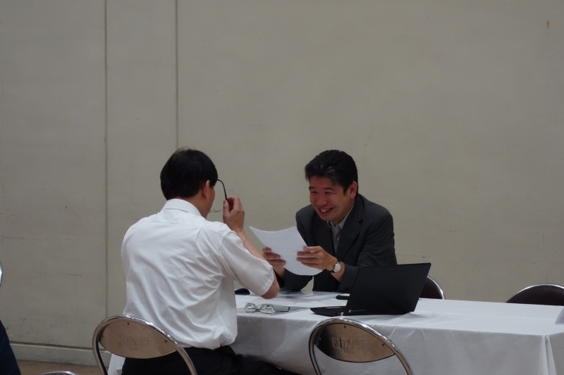 企業との面談