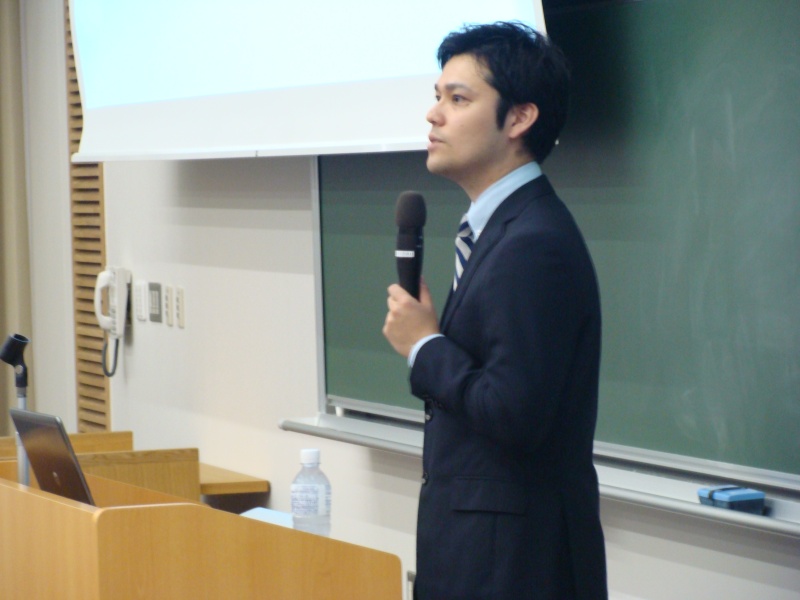 清水　政孝氏の講演の様子