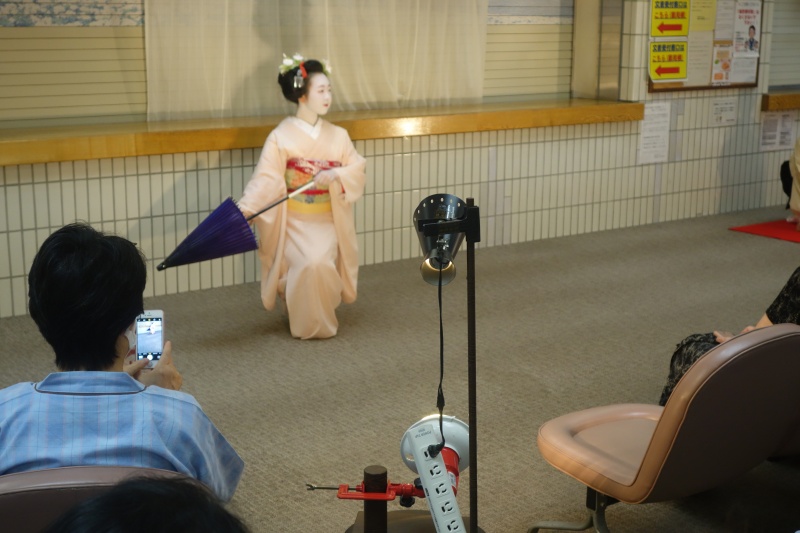 芸妓さんによる舞の様子⑤