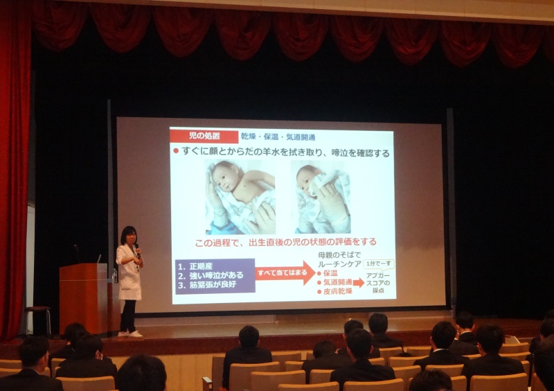 看護学科　荻田 珠江　講師による講義