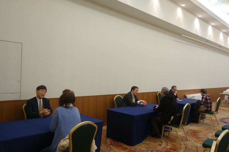 講演終了後の「個別相談コーナー」の様子