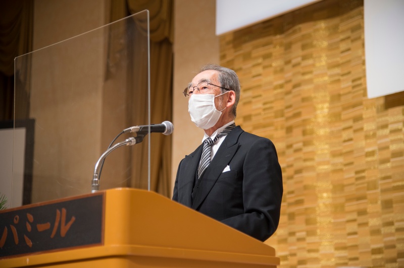 塚本学長による式辞