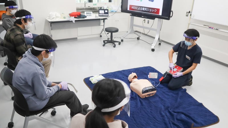 心肺蘇生体験の様子