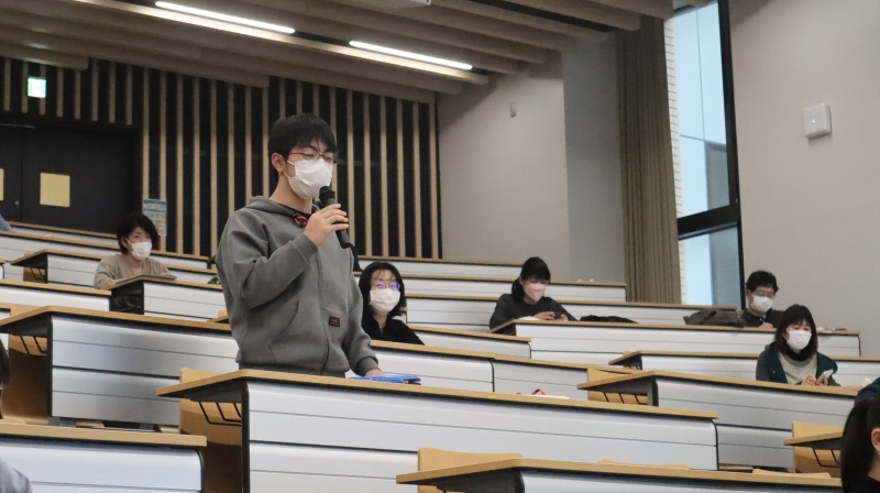 参加者からの質問の様子