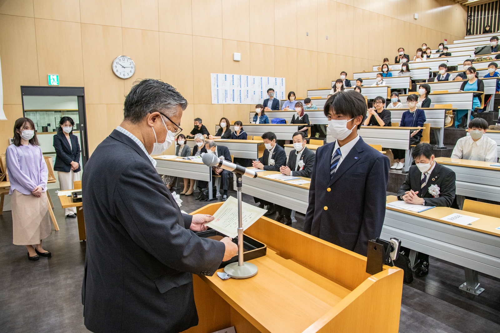 市長賞・教育長賞の授与