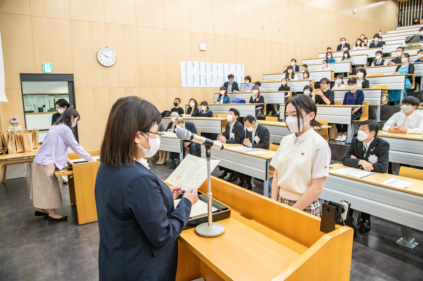 北里大学医療衛生学部公衆衛生学賞の授与