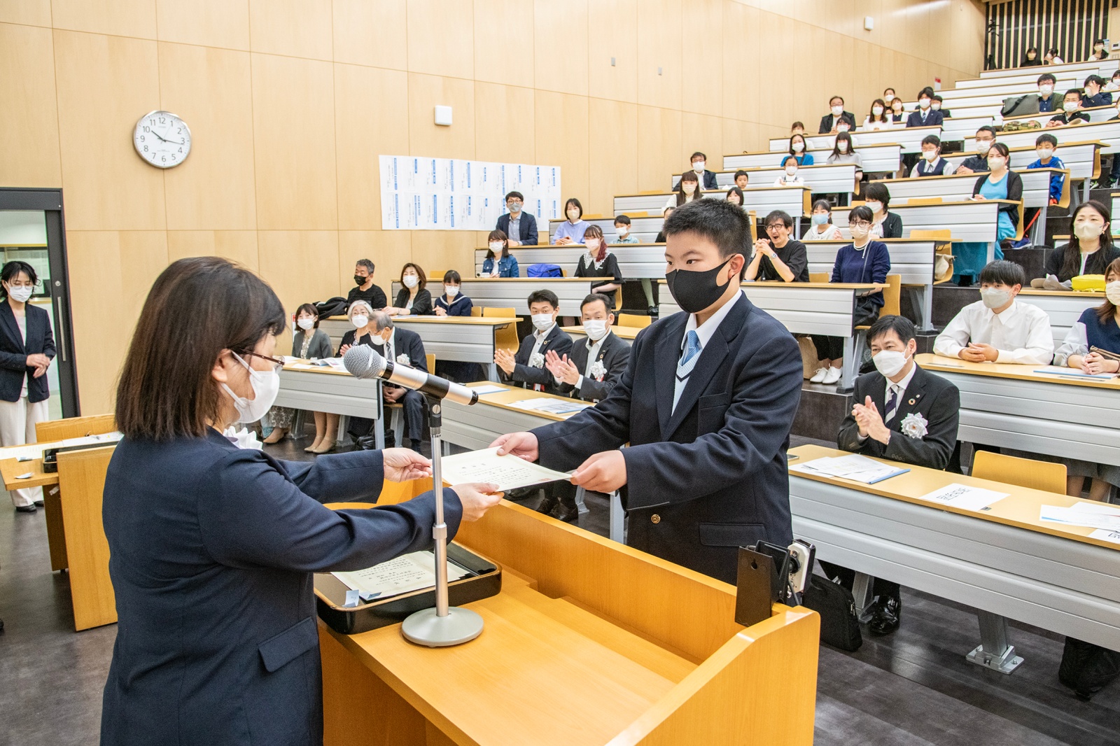 北里大学医療衛生学部公衆衛生学賞の授与