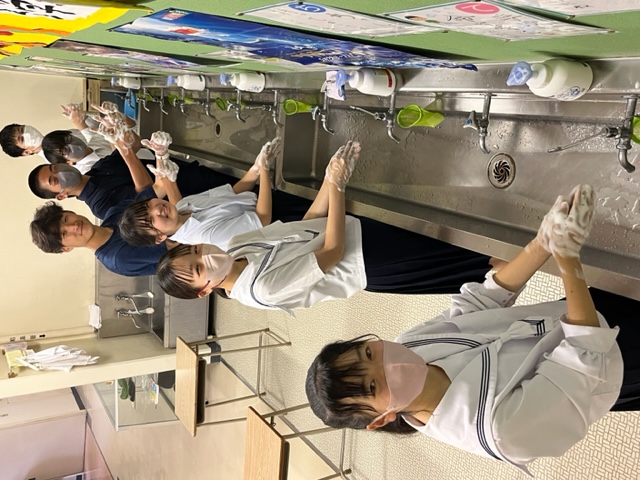 宮の森中学校