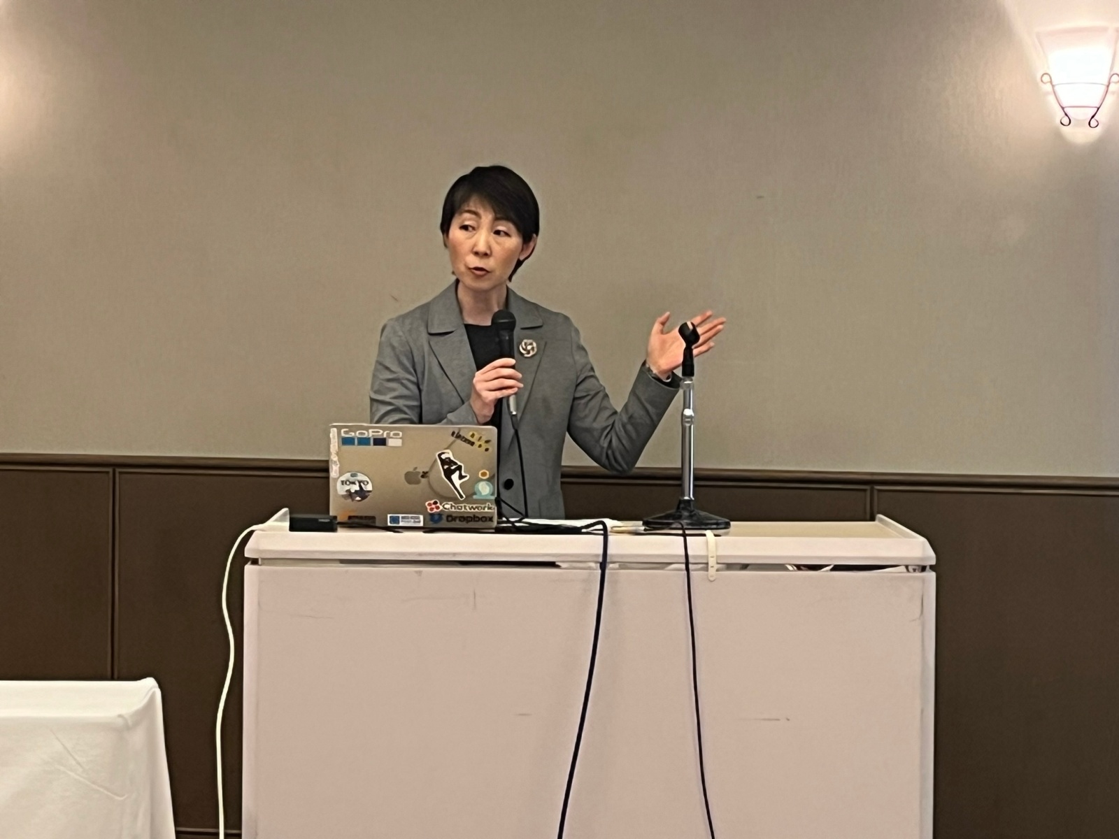 日本女子体育大学　助友　裕子　教授