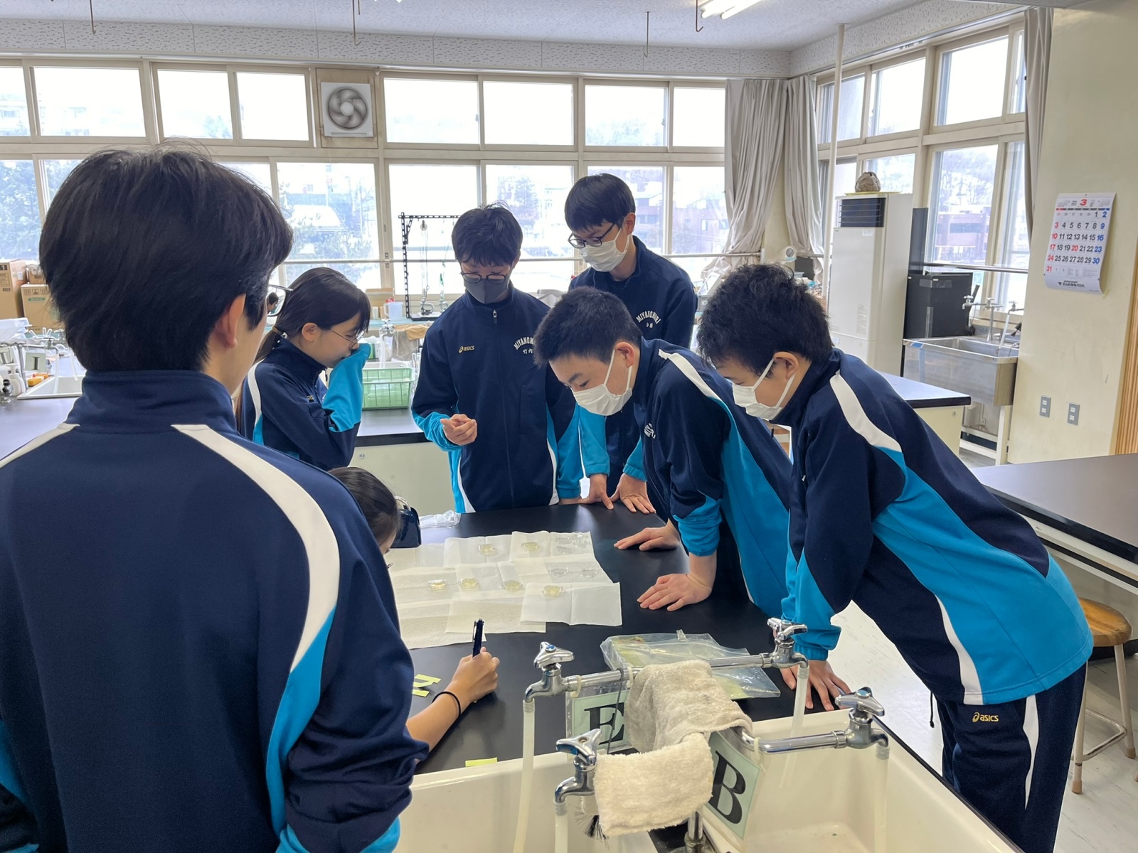 宮の森中学校　科学部