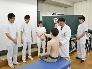写真 : 演習の様子