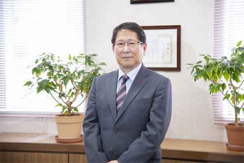 専攻科長の写真