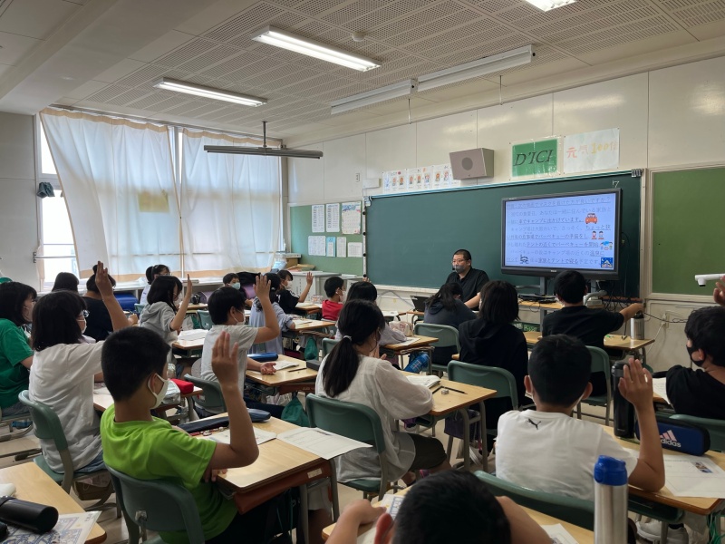 伏古小学校第6学年の授業風景②