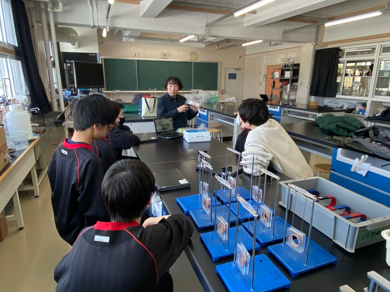 柏　中学校　科学部
