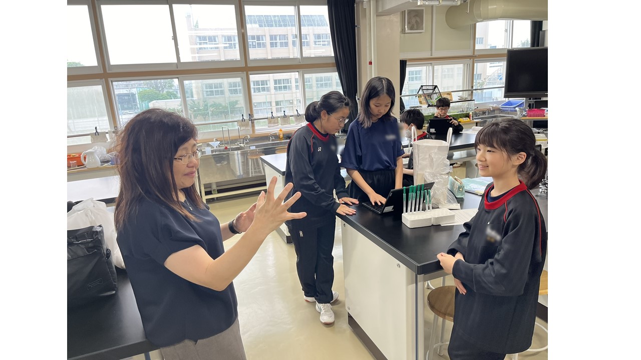 柏中学校・科学部