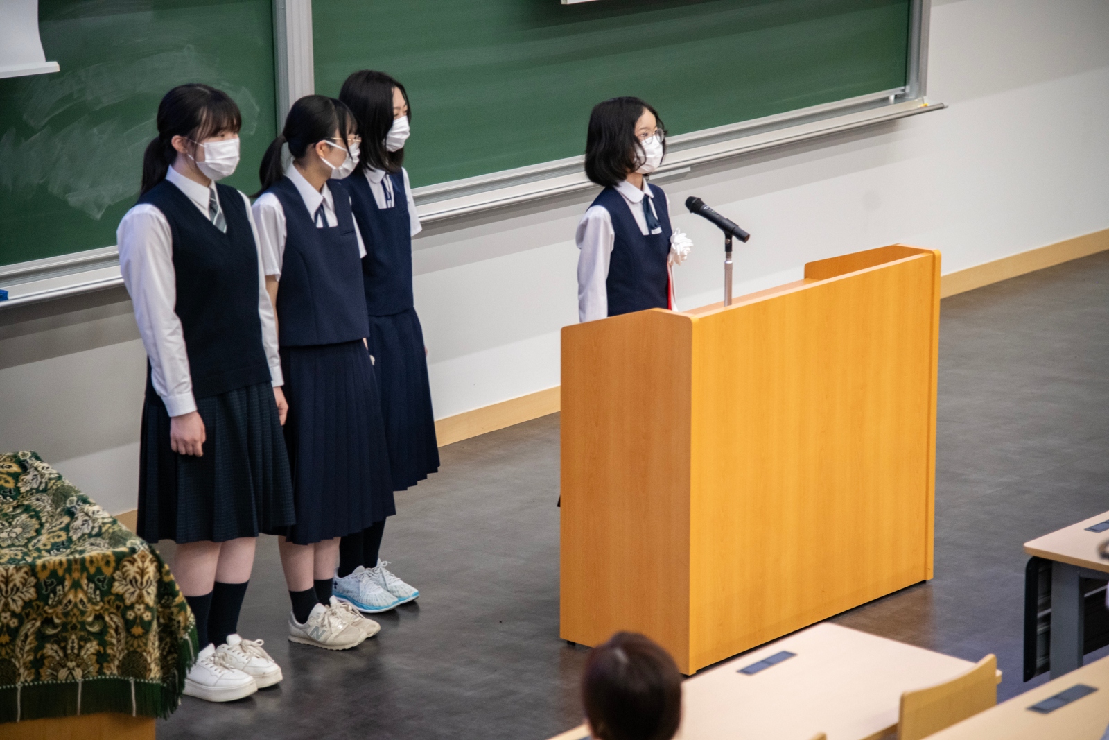 選考者代表挨拶　柏中学校　美術部