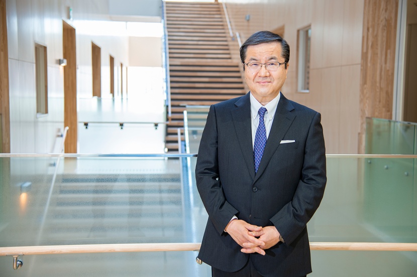 理事長・学長　山下 敏彦